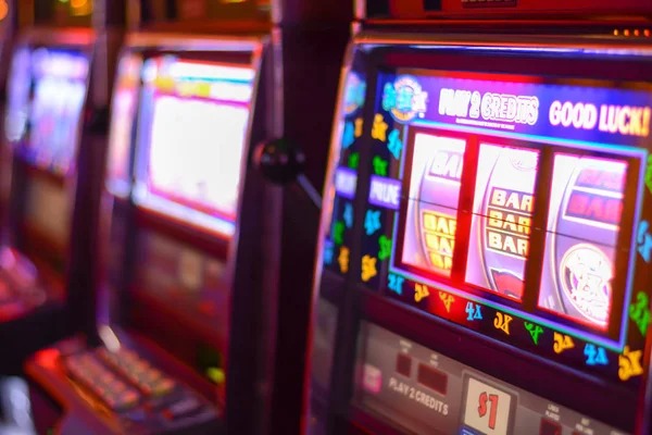 Roulette wheel and betting layout at koy toto live studio